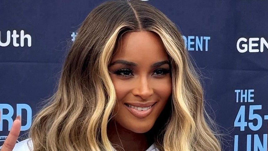 The Rundown On Ciara’s Tousled Waves At The 2024 Super Bowl