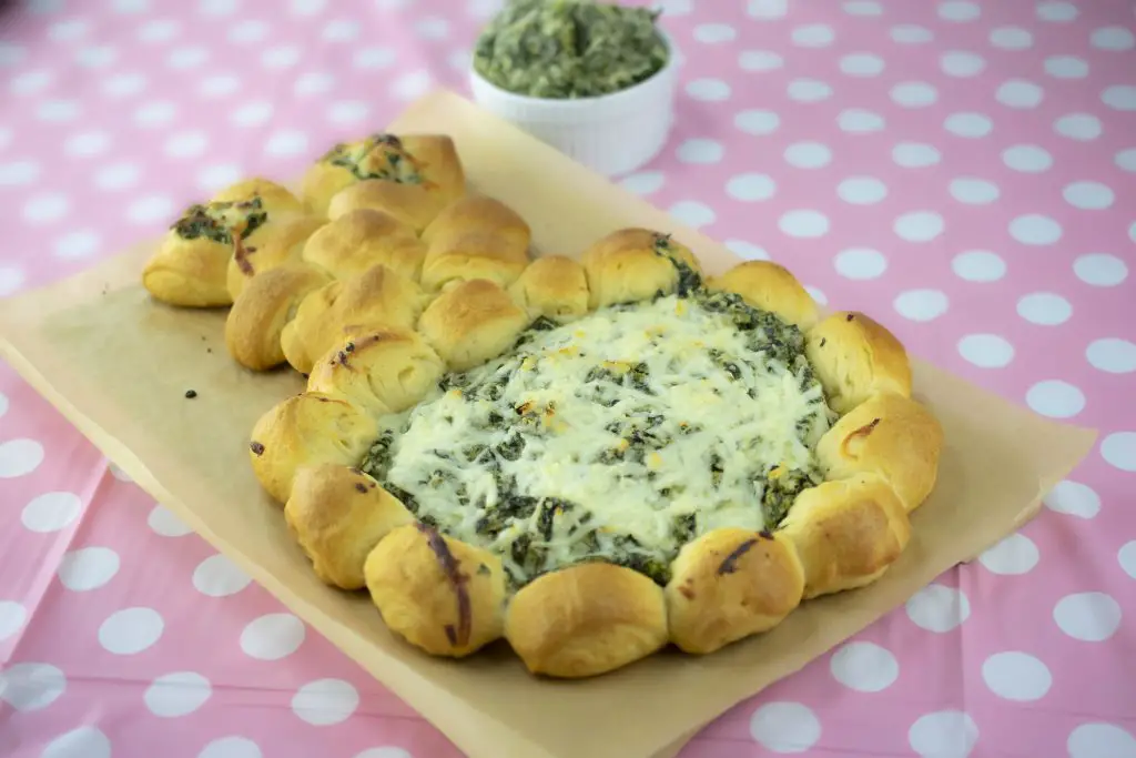 Spicy Spinach Dip with a Festive Twist