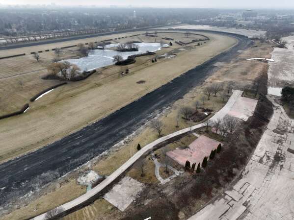 'Fair and sensible': Arlington Heights proposes tax deal as Bears turn focus away from racetrack site